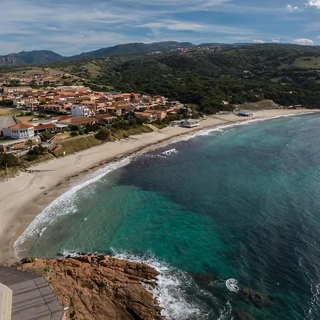 Rocce Rosse アパートホテル 3*