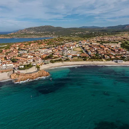 アパートホテル Rocce Rosse イーゾラ・ロッサ