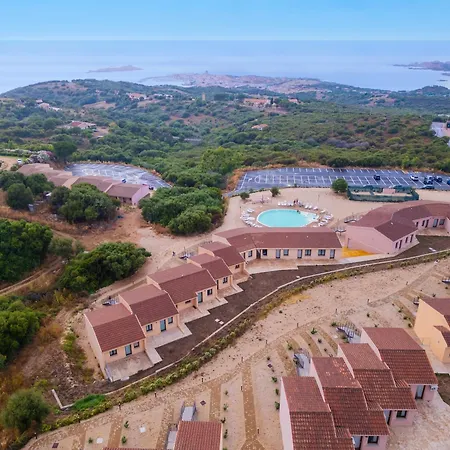 Rocce Rosse 3* Isola Rossa (Sassari)