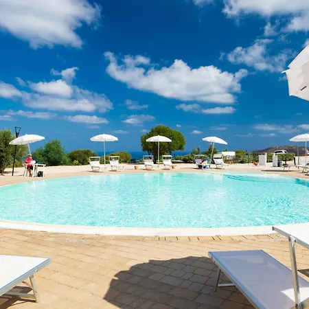 アパートホテル Rocce Rosse イーゾラ・ロッサ