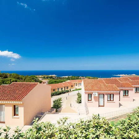 Rocce Rosse アパートホテル イーゾラ・ロッサ