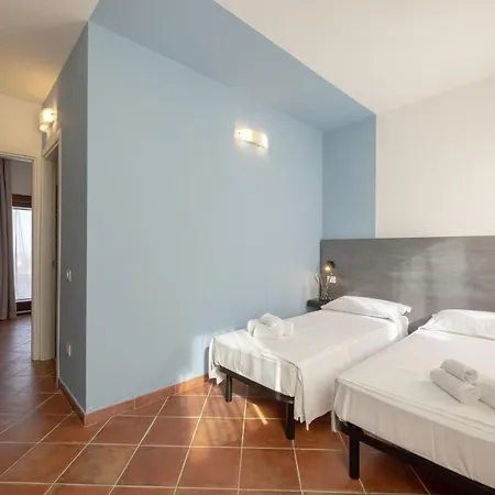 Rocce Rosse Aparthotel