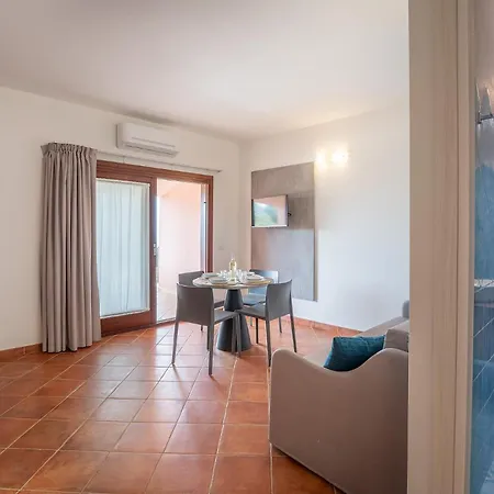 Aparthotel Rocce Rosse