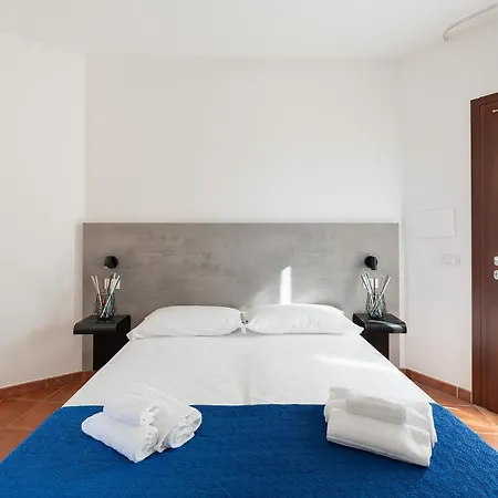 Aparthotel Rocce Rosse *