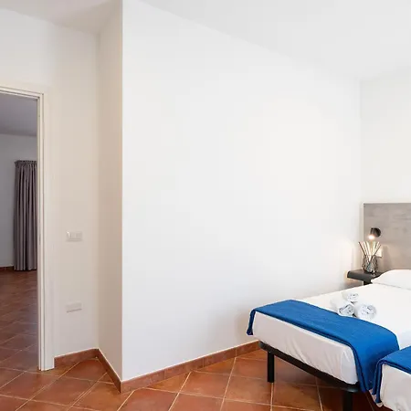 Aparthotel Rocce Rosse *