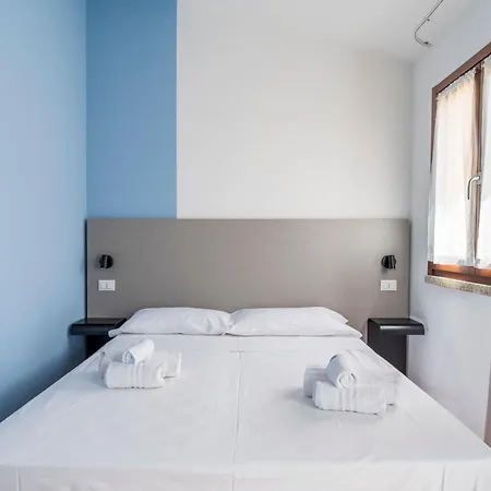 Aparthotel Rocce Rosse *