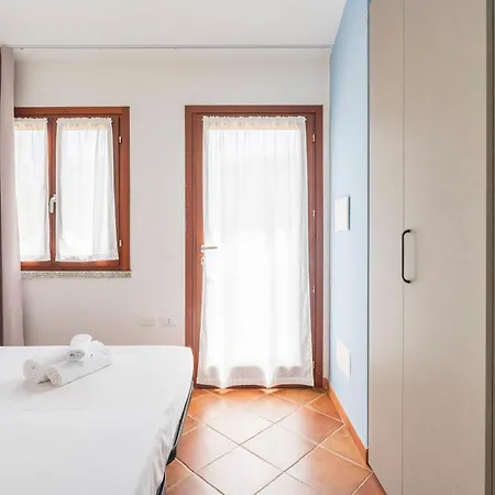 Rocce Rosse Aparthotel