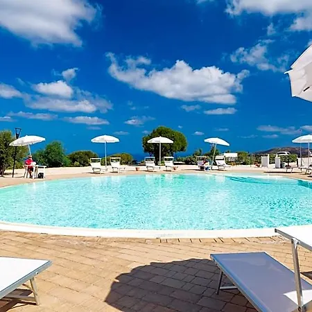 Rocce Rosse Lägenhetshotell 3*